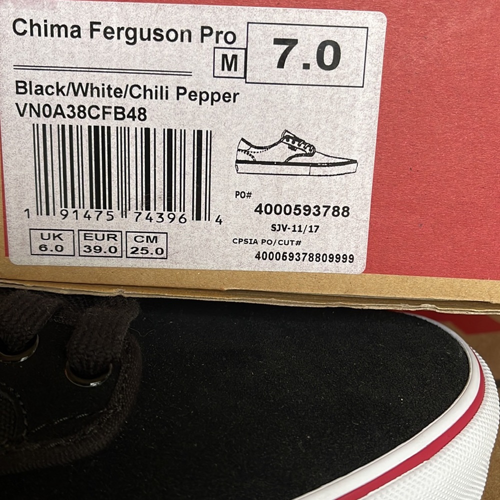Vans Chima Ferguson Pro Black/White/Chili Pepper sneakers WMNS - Picture 16 of 16